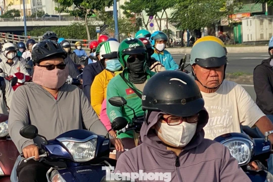 TPHCM dưới 19 độ C, se lạnh từ sáng đến trưa