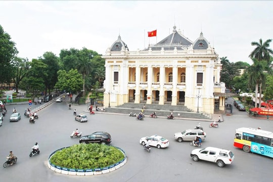 Phường nhỏ nhất của Hà Nội, rộng chưa đầy 2km2 nhưng có 6 nhà hát, 5 bảo tàng, 3 trường đại học