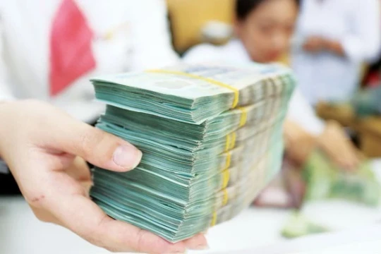 Lượng tiền kỷ lục của người dân đang gửi ngân hàng