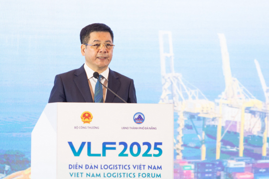 Logistics Việt Nam: Đã vươn tầm nhưng vẫn thiếu cú hích để bứt phá