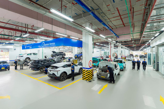 VinFast nhanh chóng vào cuộc sau phản ánh từ khách hàng Khang Khương Thái