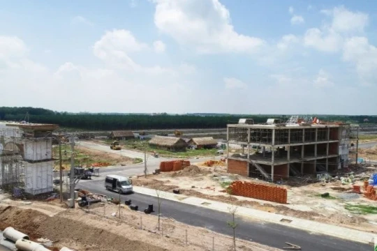 Gỡ vướng để cấp sổ cho loạt nhà phố, đất nền