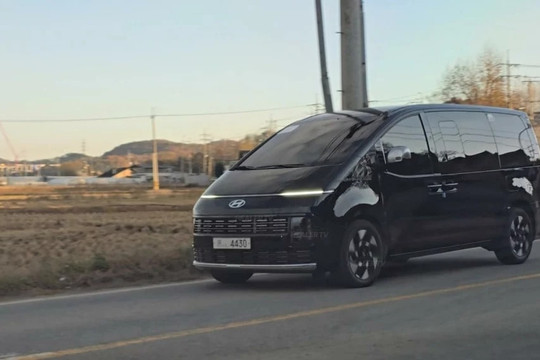 Hyundai Staria 2026 xuất hiện với bản facelift lớn nhất từ trước tới nay: Nội thất 'lên đời', tham vọng vượt Kia Carnival