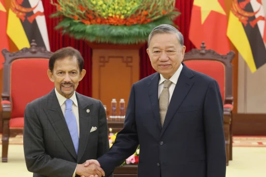 Quốc vương Brunei khuyến khích doanh nghiệp Việt Nam mở rộng hợp tác dầu khí