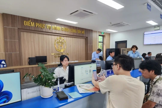 Hoàn thành 100% thủ tục doanh nghiệp trực tuyến vào 2025, cắt giảm hơn 2.200 điều kiện kinh doanh