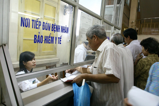 Đề xuất lộ trình miễn viện phí toàn dân, mức đóng BHYT có thể tăng lên 6%