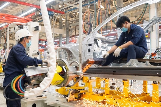 S&P Global: Xuất khẩu sang Trung Quốc và Ấn Độ giúp PMI Việt Nam tháng 11 duy trì sắc xanh