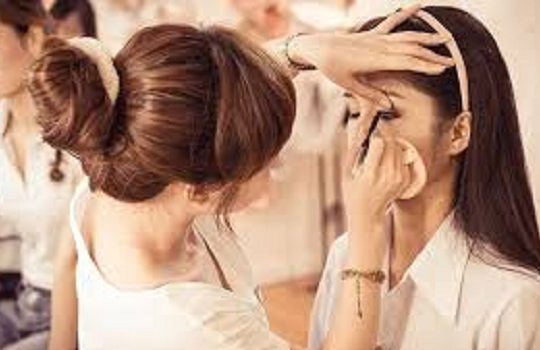 Không cần bằng đại học vẫn kiếm tiền tốt: 5 nghề hot, nhu cầu nhân lực lớn tại Việt Nam