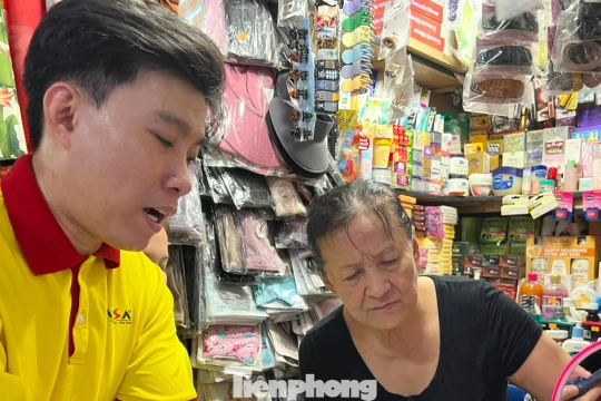 Tiểu thương ‘tròn mắt’ kê khai thuế bằng… giọng nói