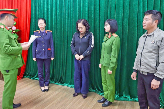 Khởi tố, bắt tạm giam 2 cán bộ cơ quan thuế tham ô 4,3 tỷ đồng