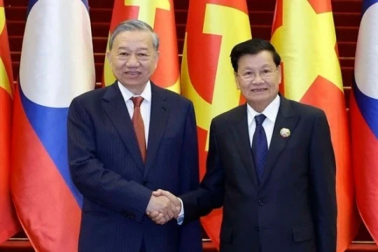 Nâng quan hệ Việt - Lào lên tầm chiến lược mới