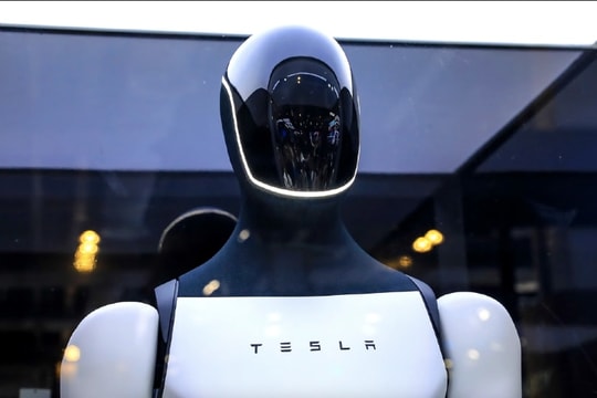 Elon Musk: Chỉ robot mới xử lý được khoản nợ quốc gia hơn 38.000 tỷ USD của Mỹ