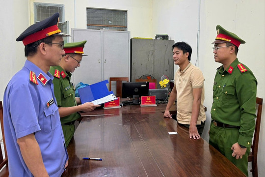 Bắt Giám đốc Văn Đức Quý sinh năm 1987