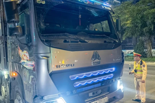 CSGT toàn quốc đồng loạt kiểm tra, xử lý xe quá tải