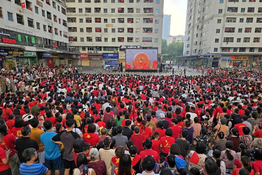 Yêu cầu hủy lệnh cấm xe điện ở chung cư đông dân nhất Hà Nội