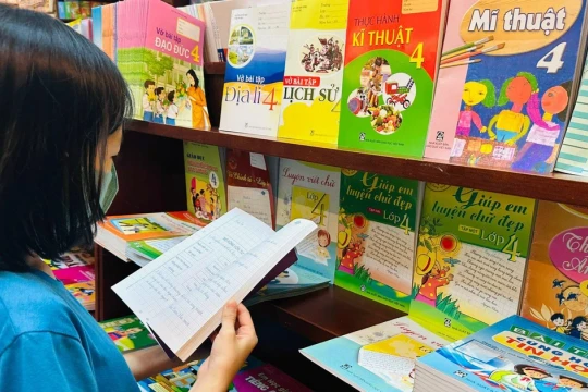 Chính phủ nêu giải pháp ngăn chặn độc quyền sách giáo khoa