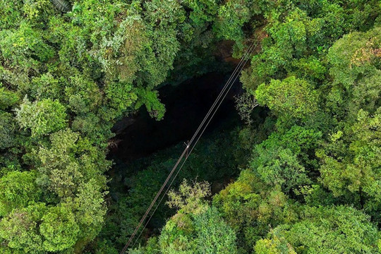 Hố sụt sâu 250m trong lòng Di sản thế giới của Việt Nam: Nghe tên đủ gây tò mò, chưa đến 10 người từng đặt chân tới đáy