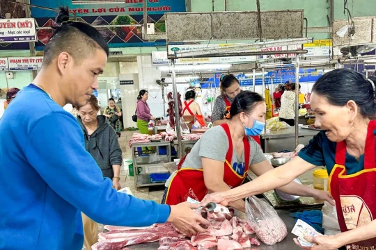 Hơn 1,2 triệu con lợn bị tiêu hủy, giá thịt biến động ra sao?