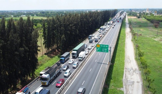 Liên danh Đèo Cả ký kết triển khai dự án mở rộng cao tốc TP. HCM - Trung Lương - Mỹ Thuận hơn 36.000 tỷ