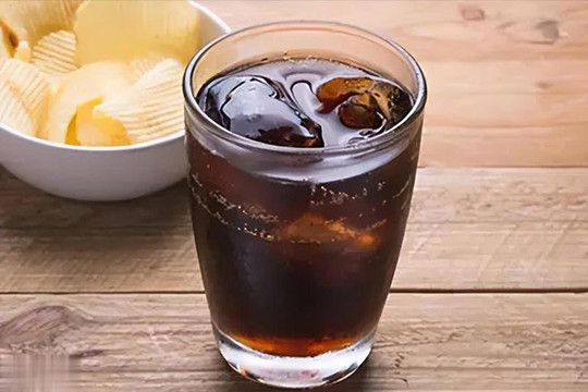 Cảnh báo 5 loại đồ uống khiến đường huyết tăng vọt: Bệnh nhân tiểu đường 'thà khát còn hơn uống'