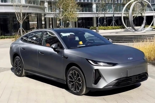 Hãng xe chuẩn bị có nhà máy ở Hưng Yên 'nhá hàng' sedan điện cỡ lớn: Đi hơn 650 km mỗi lần sạc, giá hơn nửa tỷ, dự kiến mở bán từ 2026