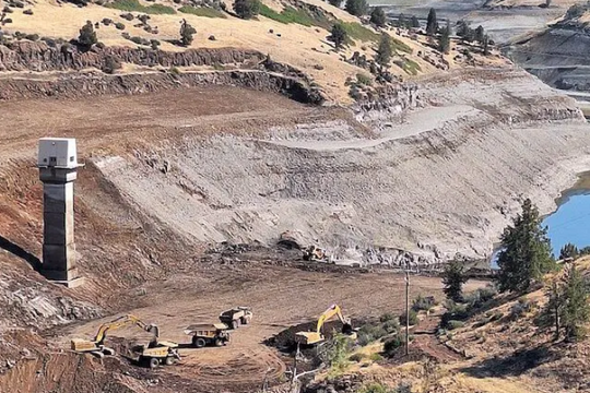 Phá bỏ hơn 2.000 con đập, chuyện gì đã xảy ra?