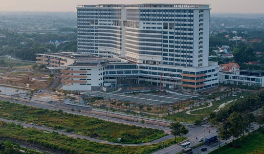 Bệnh viện lớn nhất TP. HCM bị bỏ hoang nhiều năm: Vận hành năm 2026, có cả bãi đáp trực thăng