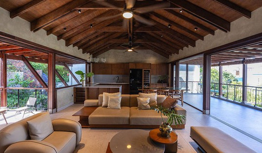 Ba House - Nhịp điệu sống chậm của ba thế hệ bên sườn đồi