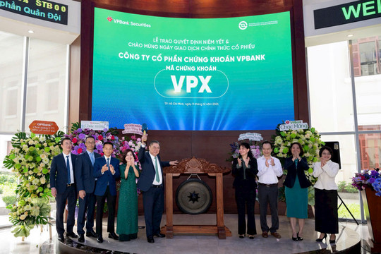 Hôm nay (11/12), gần 1,9 tỷ cổ phiếu VPBankS (VPX) chính thức lên sàn HoSE