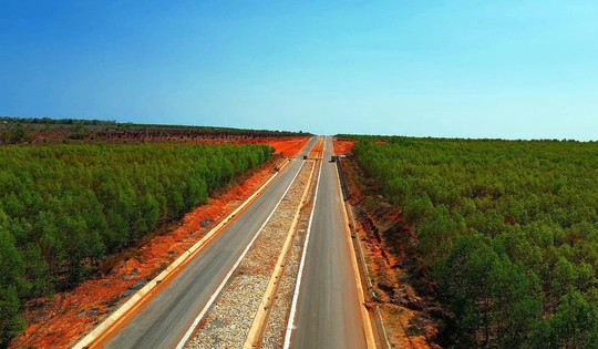 Tuyến đường ven biển tuyệt đẹp gắn với truyền thuyết về nàng trinh nữ tên Lan dần thành hình