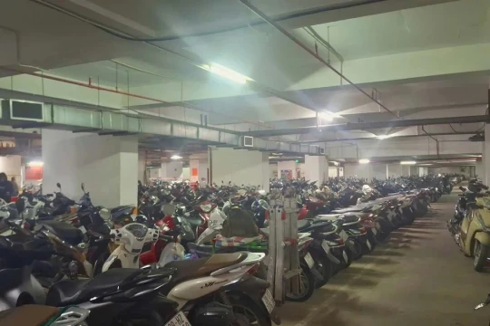 Chung cư từ chối xe điện: Bộ Xây dựng có động thái gì?