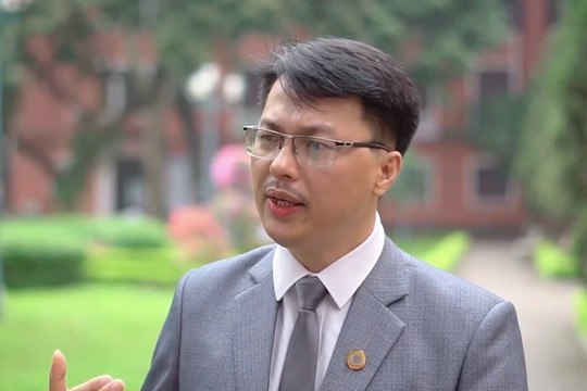 Tiến sĩ, Luật sư Đặng Văn Cường phân tích dấu hiệu giết người vụ đẩy CSGT vào đầu xe tải