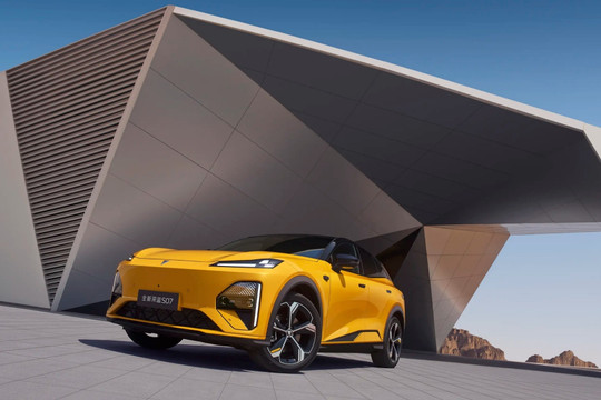 Mẫu SUV hạng C là ‘khắc tinh’ mới của Mazda CX-5, giá chỉ 610 triệu: Thuần điện chạy xa tới 630km/1 lần sạc, 5 màu ngoại thất tuỳ chọn, nội thất đẹp mê ly