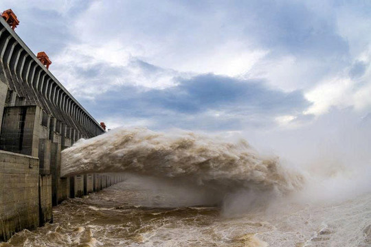 Siêu đập 168 tỷ USD lớn nhất thế giới khiến cả châu Á ‘đứng ngồi không yên’