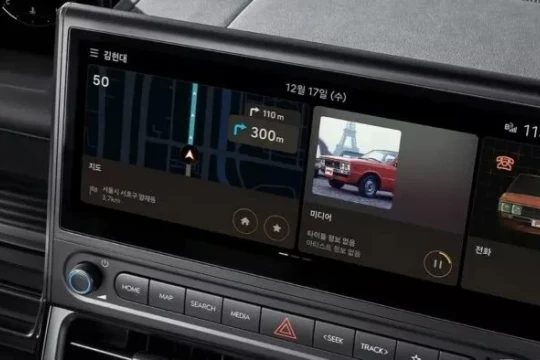 Minivan của Hyundai 'quay xe' vì bị khách chê: Đưa nút bấm vật lý trở lại, nâng màn hình 12,3 inch, giá chỉ hơn 800 triệu