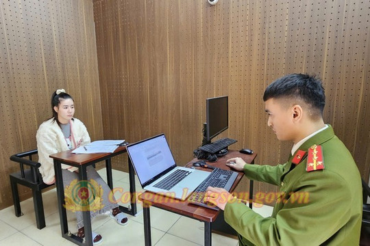 Khởi tố Nguyễn Thị Chín cùng hơn 20 'doanh nhân' lừa tình, tiền gần 3.000 phụ nữ trung niên