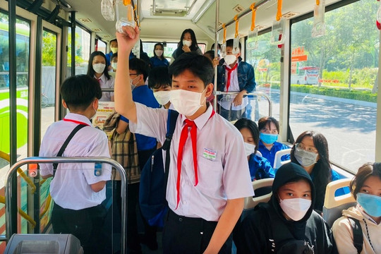 Học sinh, sinh viên có thể được giảm giá vé ở 4 loại hình giao thông công cộng