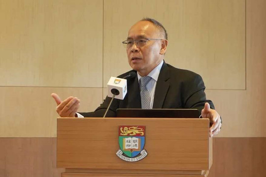 Giáo sư nổi tiếng mất chức Phó Trưởng khoa, bị điều tra vì 'mắc bẫy' của AI