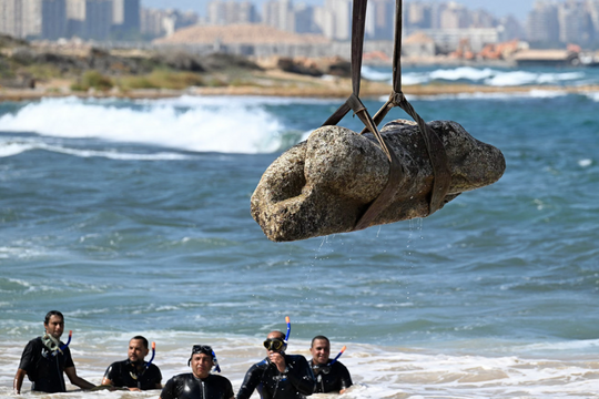 Phát hiện thành phố hơn 2.000 năm tuổi dưới đáy biển, trục vớt nhiều kho báu, cổ vật