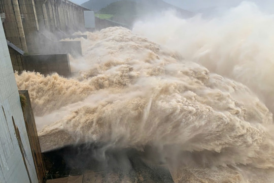 Bộ Công an điều tra Thủy điện Sông Ba Hạ sau đợt xả lũ với lưu lượng chưa từng có