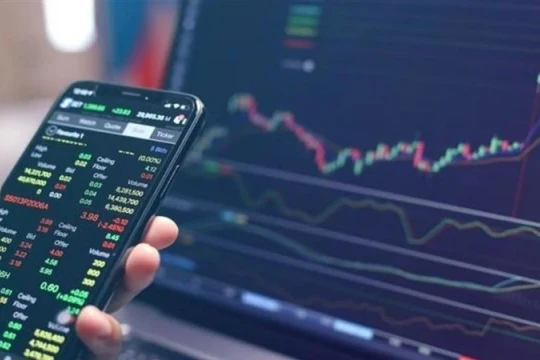 Người đàn ông ở Hà Nội bị lừa hơn 3 tỷ đồng đầu tư vào ‘sàn giao dịch Mỹ’