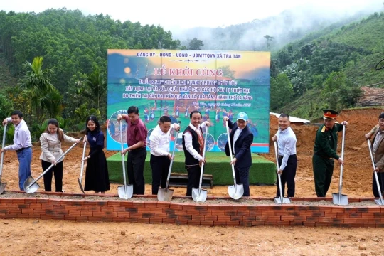 'Chiến dịch Quang Trung' ở Đà Nẵng: Thần tốc dựng nhà cho người dân vùng sạt lở