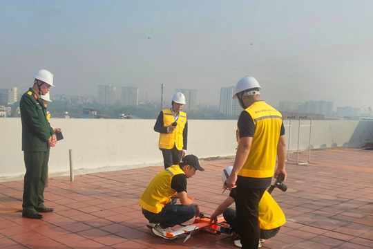 Bệnh viện đầu tiên ở Việt Nam sử dụng máy bay không người lái vận chuyển khẩn cấp thuốc, mẫu xét nghiệm, thiết bị y tế