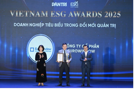 Eurowindow ghi dấu ấn khi là doanh nghiệp duy nhất ngành cửa được vinh danh tại ESG Awards 2025