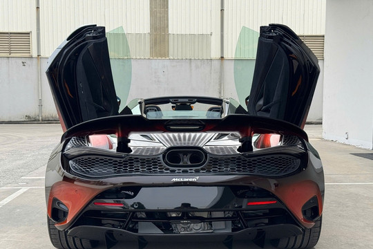 Chiếc McLaren 750S gần 30 tỷ vừa về Việt Nam có thể là bản độc nhất thế giới: Sơn MSO 'Orange Coriolis' mất 260 giờ hoàn thiện