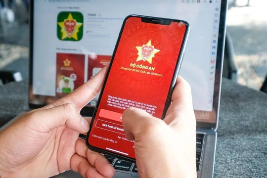 3 mức xếp hạng công dân số: Người dân tham gia dịch vụ số tích cực sẽ được giảm thuế, miễn phí thủ tục hành chính