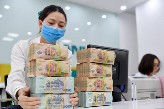 Lãi suất cho vay đồng loạt tăng, chuyên gia cảnh báo 'bẫy thả nổi' đối với người mua nhà