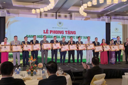 Việt Nam lần đầu tiên phong tặng danh hiệu Nghệ nhân Văn hóa Ẩm thực