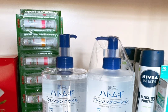 Hàng loạt mỹ phẩm 'quen mặt' bị Bộ Y tế thu hồi: Từ kem nhuộm tóc, dầu tẩy trang đến xịt khoáng đều vi phạm hồ sơ