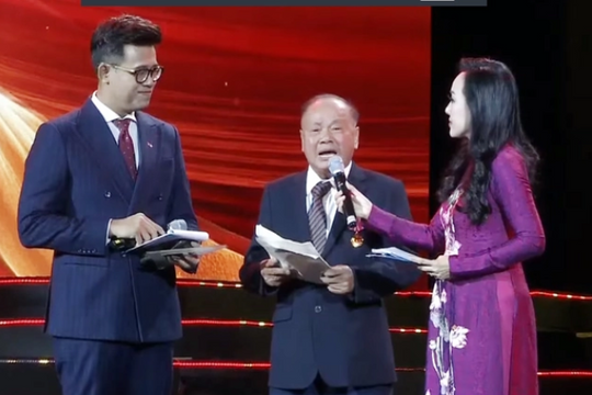 'Kỹ sư của nông dân' được trao tặng danh hiệu Anh hùng Lao động: 90 tuổi vẫn sáng chế, trực tiếp điều hành doanh nghiệp